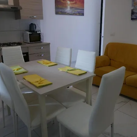 Ferienwohnung Fuer 6 Personen Ca 45 M In Bibione, Venetien Provinz Venedig Apartment Bibione